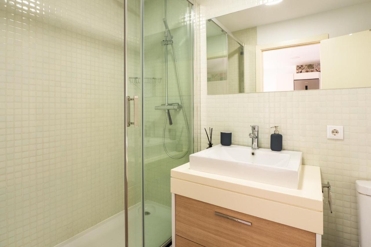 El Ventero Apartment - Elegante Apt Para 5 Con Terraza, Wi-Fi Y Aparcamiento En La Calle Camarma de Esteruelas Extérieur photo